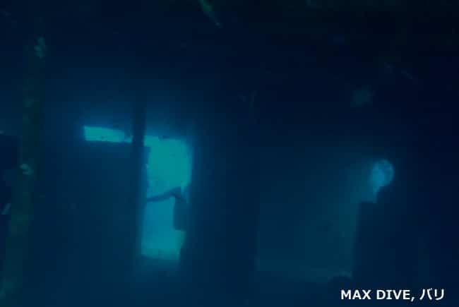 バリ島沈船ボガ号でダイビング
