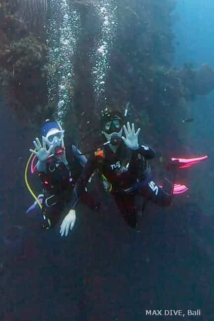 バリ島オープンウォーターダイバーコース、沈船リバティ号の周りを探検②