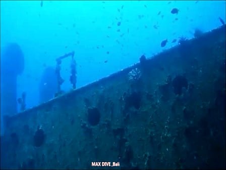 バリ島クブにある沈船ボガ，boga shipwreck