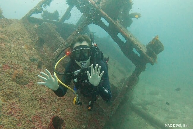 バリ島でダイビングライセンス取得、オープンウォーターダイバーコース、パダンバイで海洋実習