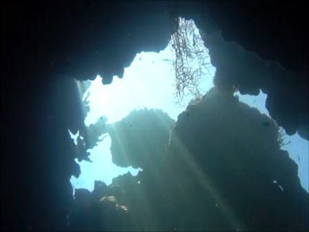 バリ島ムンジャンガン，ケーブポイントの光